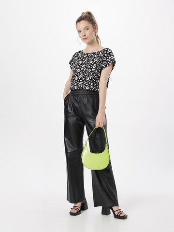 s.Oliver Blouse in Black