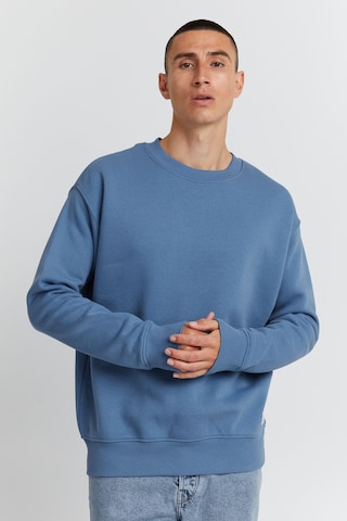 !Solid Sweatshirt in Blauw: voorkant