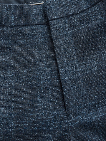 Coupe slim Pantalon à plis Next en bleu