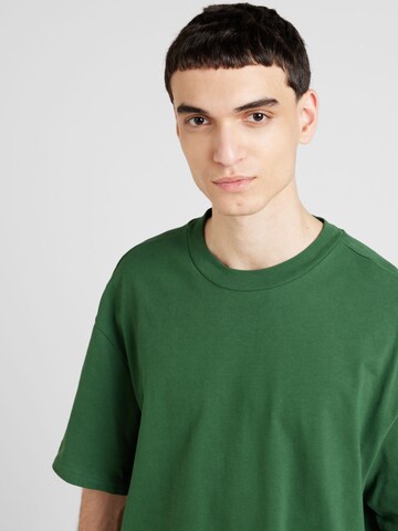 Tricou 'Great' de la WEEKDAY pe verde