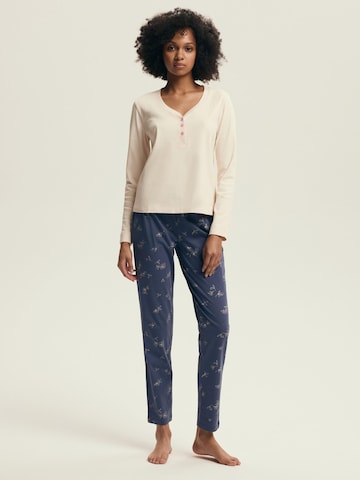 Henderson Pajama 'Delanie' in Beige: front