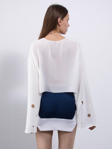 UVIA Blouse 'UVIA Blusa de seda con mangas acampanadas, blanca, L' in White