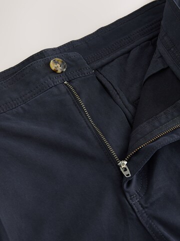 Regular Jean à pince Next en bleu