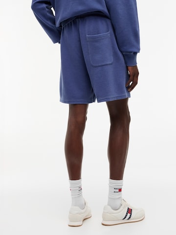 Tommy Jeans Regular Housut värissä sininen