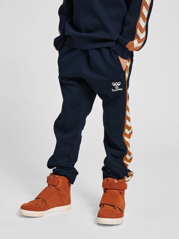 Hummel Tapered Pants in Blue: front