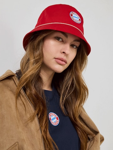 FC BAYERN MÜNCHEN Hat in Red