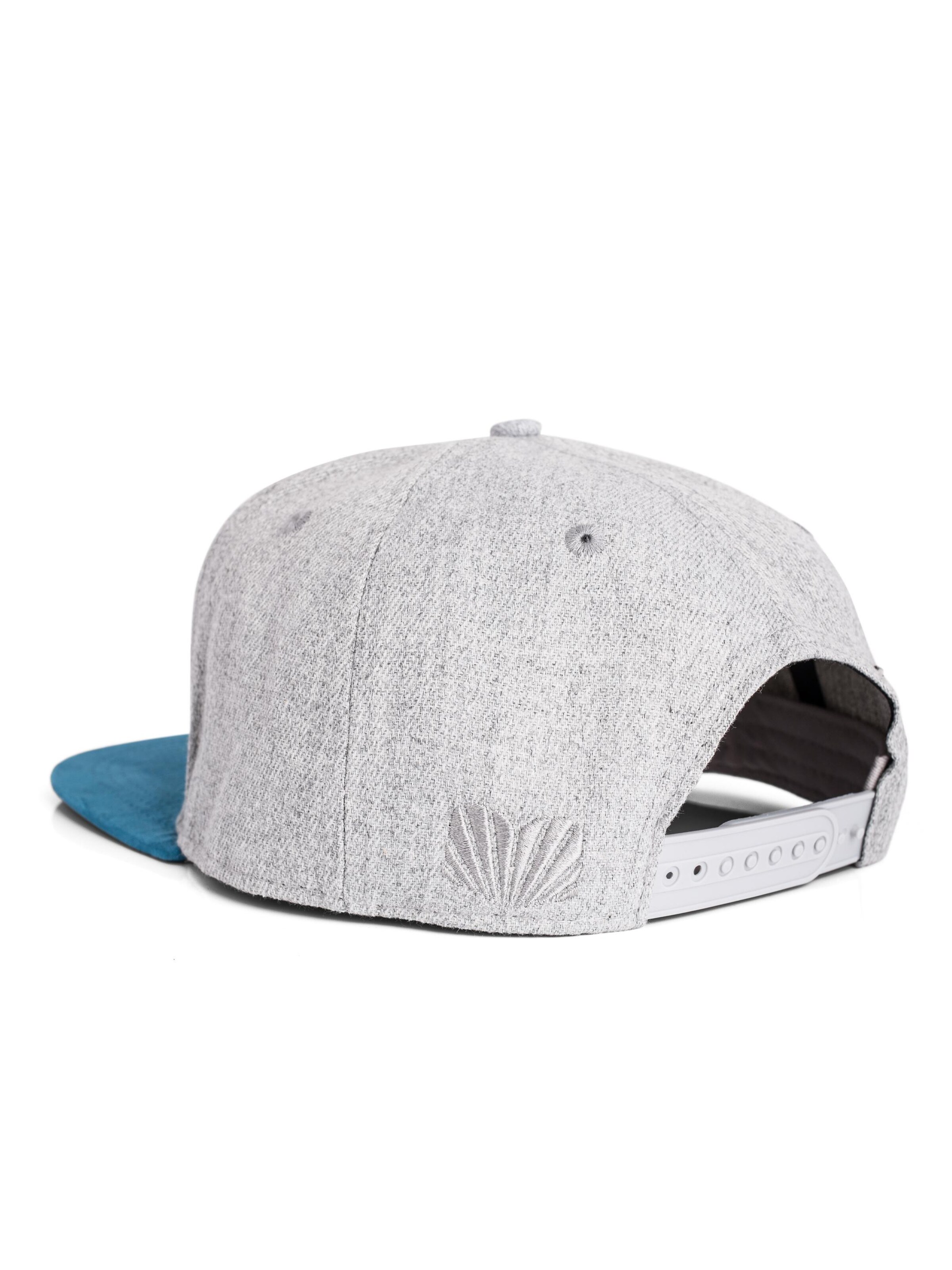 Blackskies Cap 'Essentials' in Silver