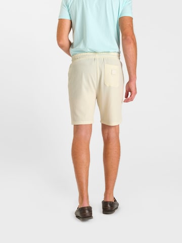 Regular Pantalon Le Temps Des Cerises en blanc