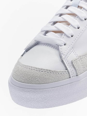 Sneaker bassa 'Bllazer' di Nike Sportswear in bianco