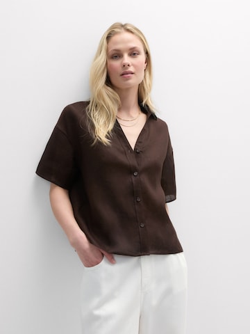 INTIMISSIMI Blouse 'The Pure Linen' in Brown: front