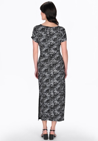 Usha - Vestido em preto