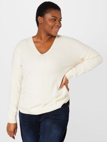 ONLY Carmakoma Sweater 'MARGARETA' in White: front