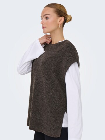 ONLY - Jersey 'ONLRENE' en marrón