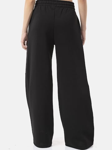 CIPO & BAXX Loose fit Pants 'WR155' in Black