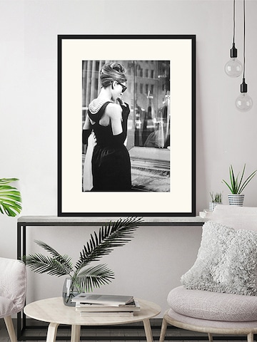 Liv Corday Bild 'Breakfast at Tiffany's' in Schwarz