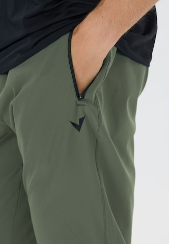 Virtus Tapered Sports trousers 'Benan V2' in Green