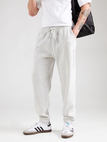 Abercrombie & Fitch Tapered Bukser 'CLASSIC' i grå: forside