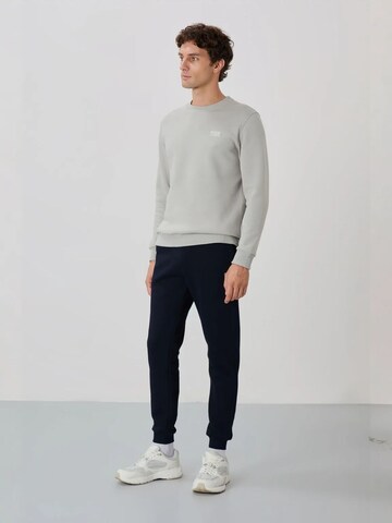 Completo per l'allenamento di Tommy Life in blu