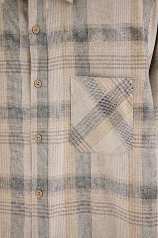 Trendyol - Ajuste regular Camisa en beige