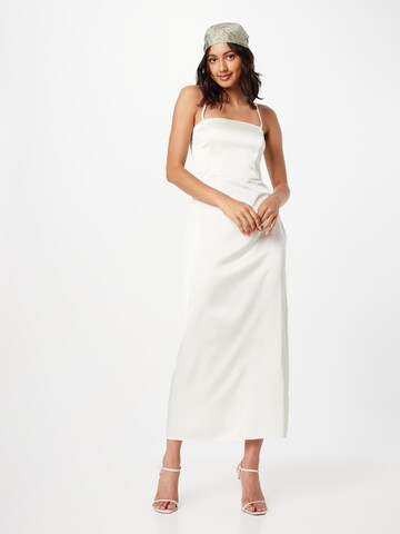 Robe Abercrombie & Fitch en blanc : devant