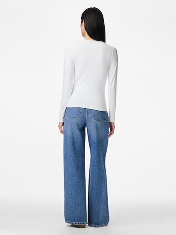 PIECES - Camisa 'PCLULA' em branco