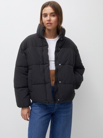 Pull&Bear Jacke in Schwarz: predná strana