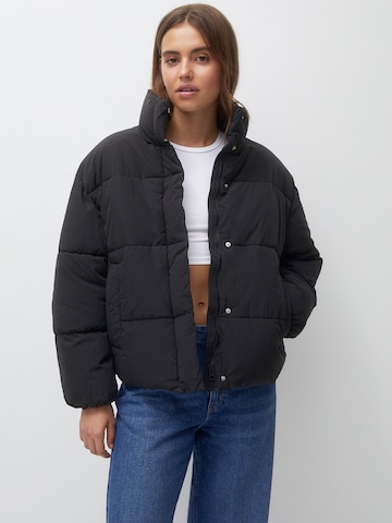 Pull&Bear Between-season jacket in Black: front