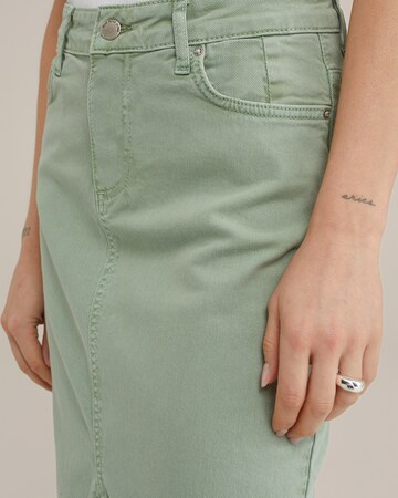 WE Fashion Skirt in Green