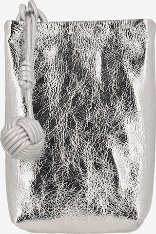 faina Pouch in Silver: front