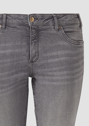 Coupe slim Jean QS en gris