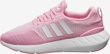 Chaussure de course 'Swift Run 22' ADIDAS ORIGINALS en rose