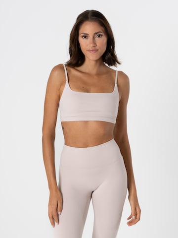 dayr Sports Top 'Scoop Bra' in Beige: front