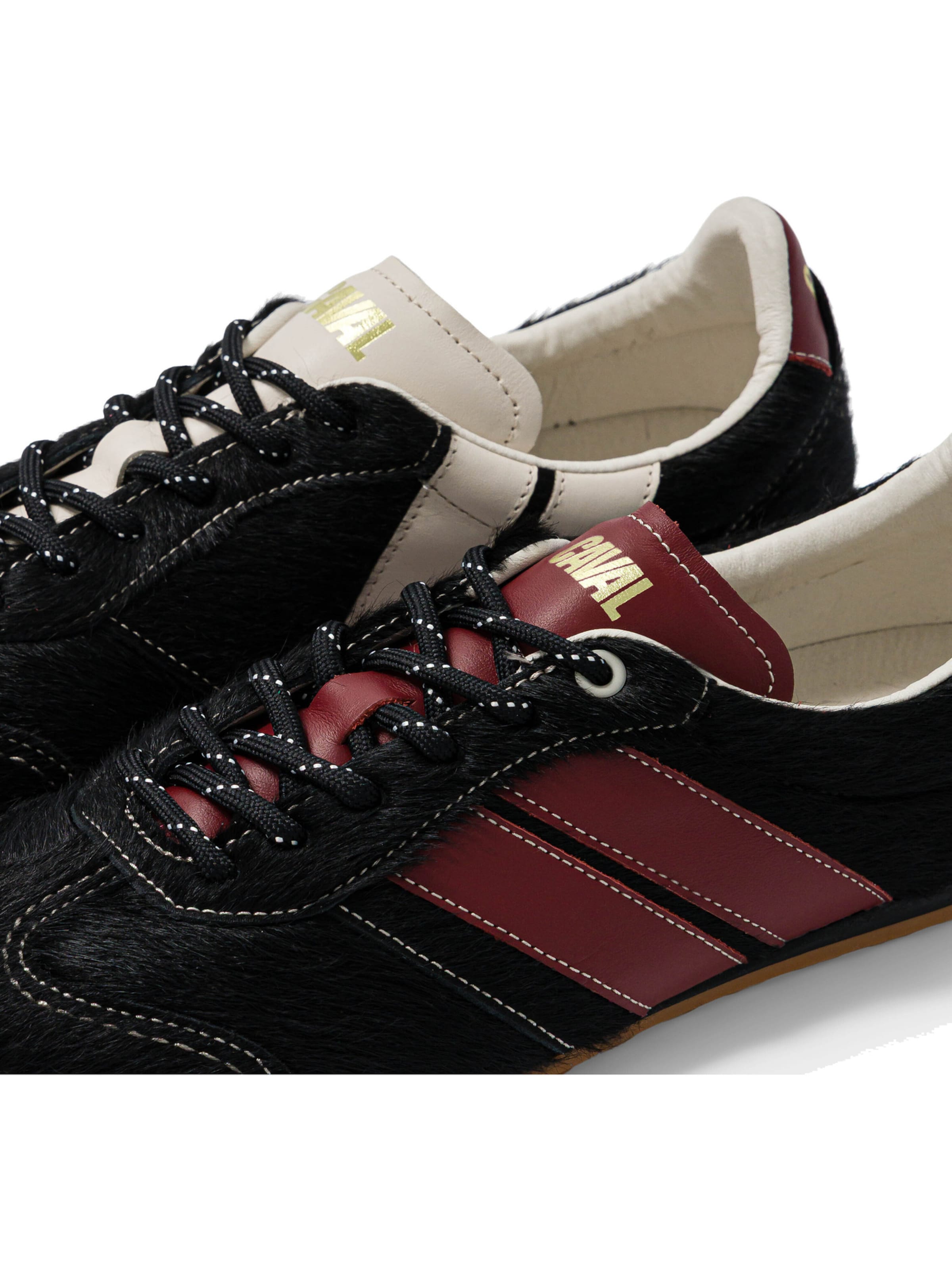 Scarpa stringata ' BALLET ' di Caval in nero