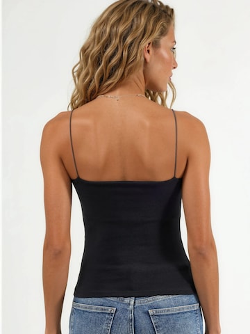 Top di Busem in nero