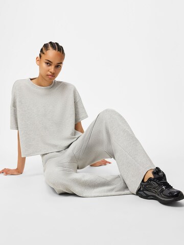 Sweat-shirt 'PCPolly' PIECES en gris