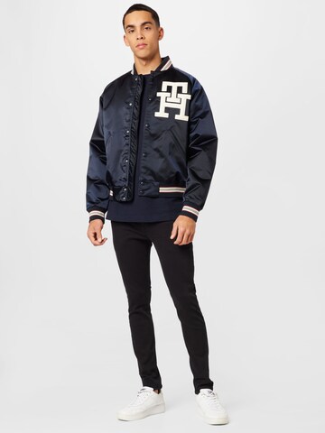 TOMMY HILFIGER Tussenjas 'VARSITY' in Blauw