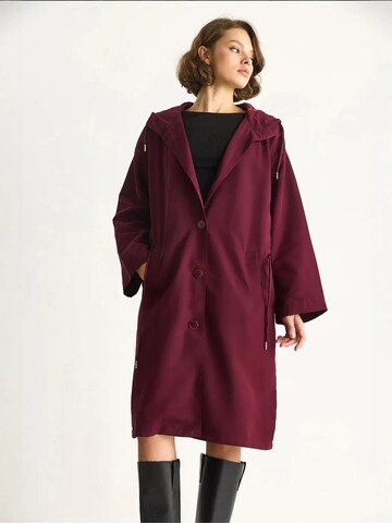 Bianco Lucci - Sobretudo meia-estação em vermelho: frente