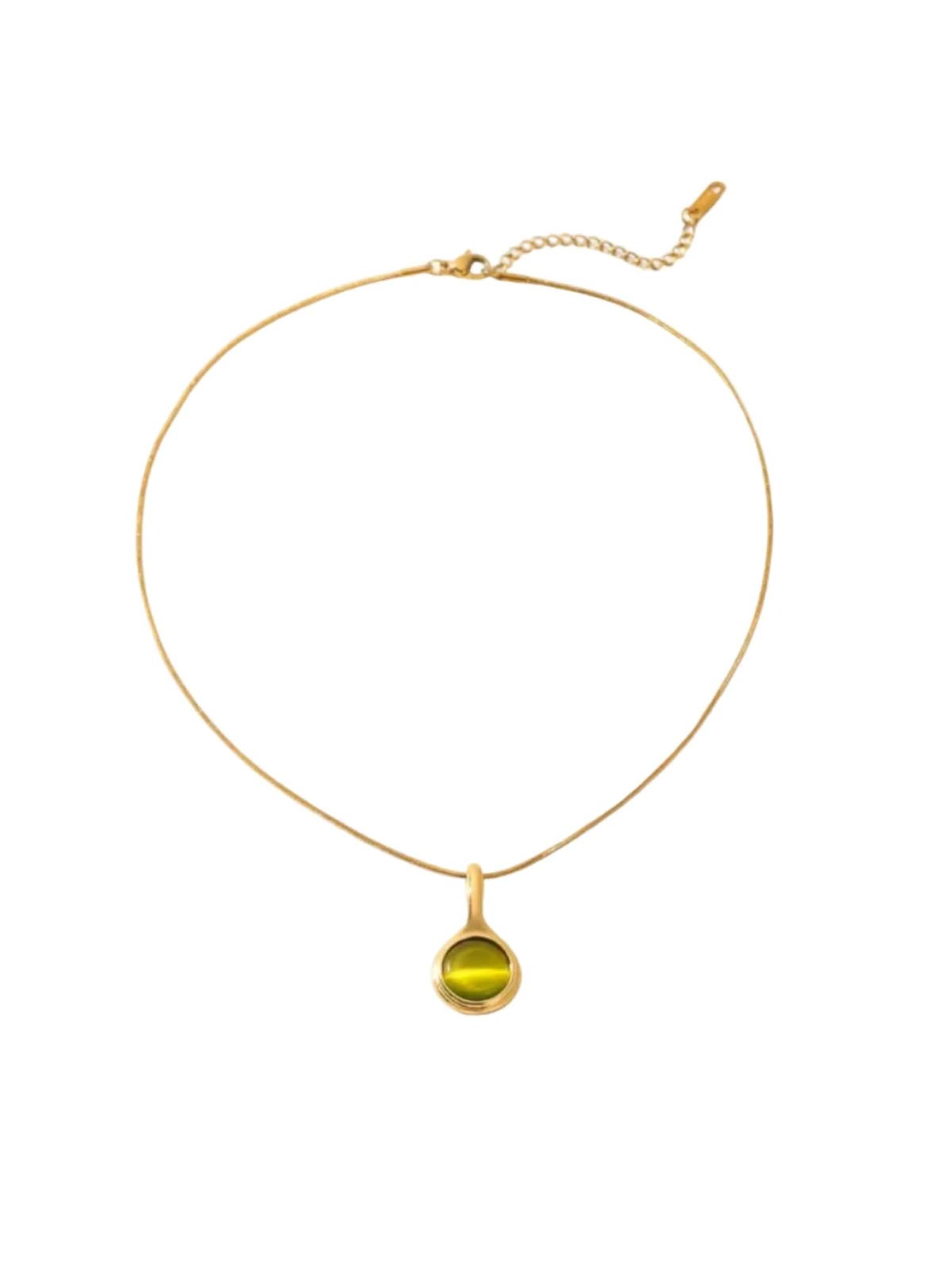 Cala Rose Necklace 'ORBIT' in Green: front