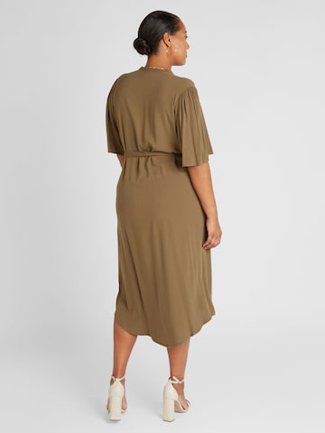 Vero Moda Curve - Vestido camisero 'ANNA FIONA' en verde