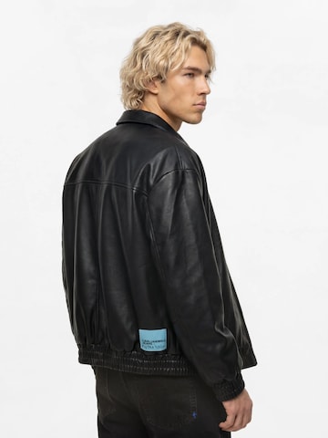KARL LAGERFELD JEANS - Chaqueta de entretiempo 'KLJ X Pietro Terzini' en negro