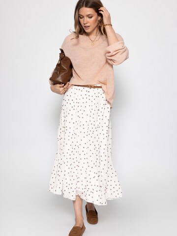 SASSYCLASSY Skirt in White