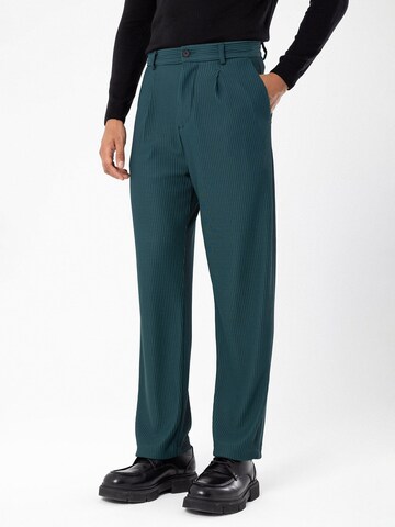 Loosefit Pantaloni con pieghe di Antioch in verde