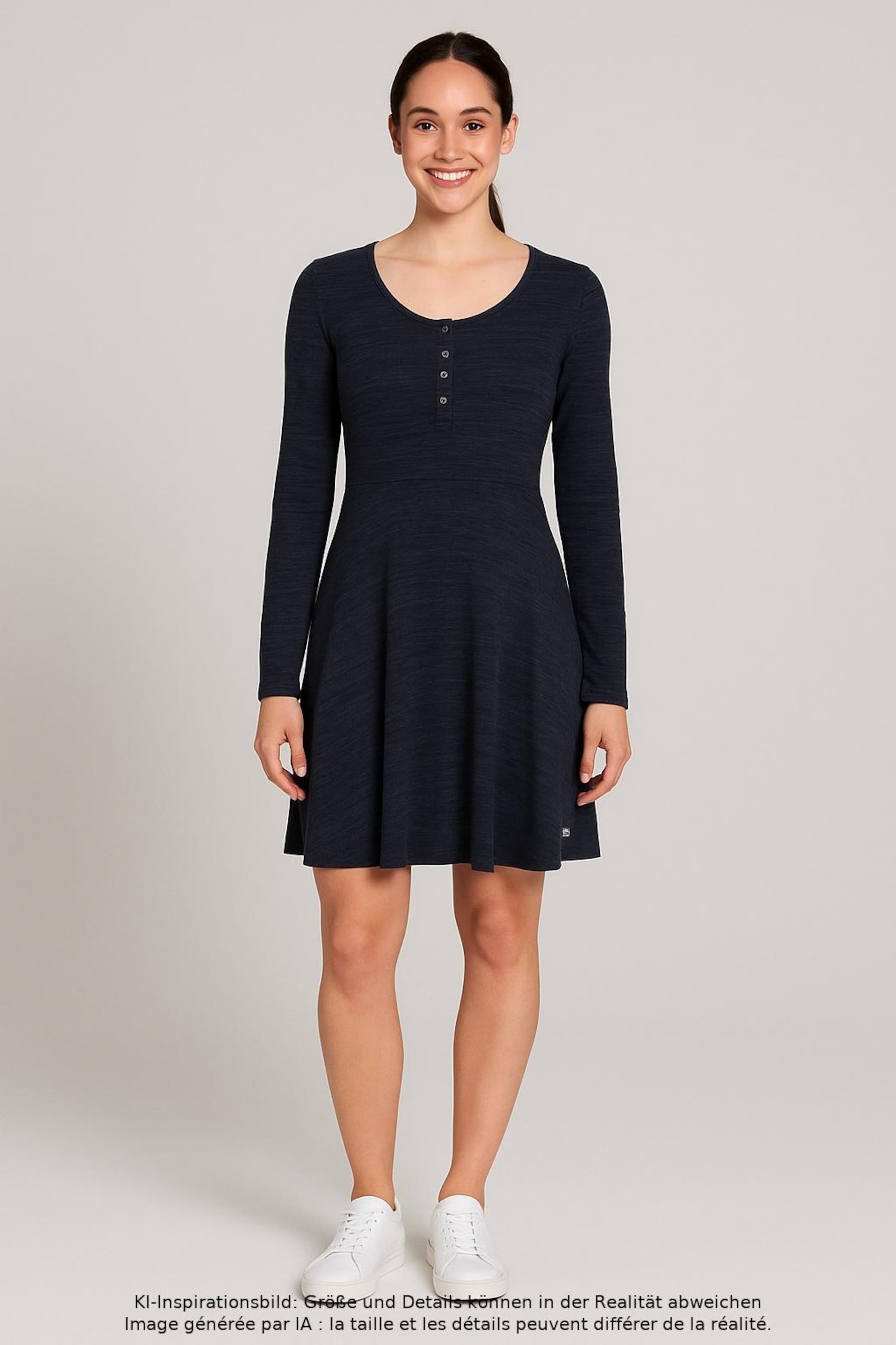 Superdry Kleid M in Blau: Vorderseite