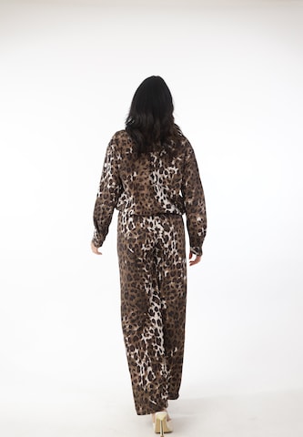 Regular Tenue d'intérieur Elara en marron