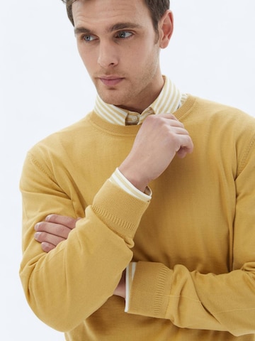 KİP Sweater in Yellow