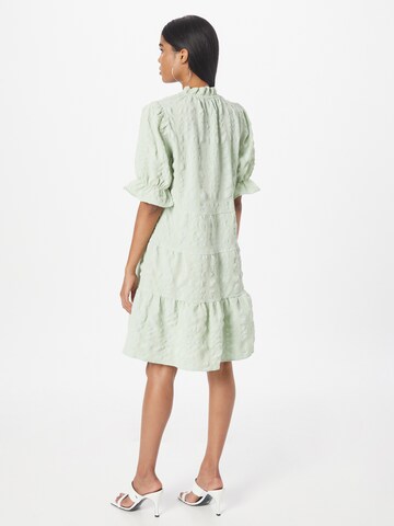 Robe 'Bergitta' minus en vert