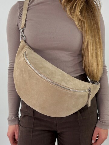 lePelou Fanny Pack 'VALENTINA XL' in Beige