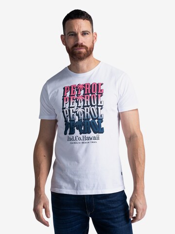 T-Shirt 'Radiance' Petrol Industries en blanc : devant