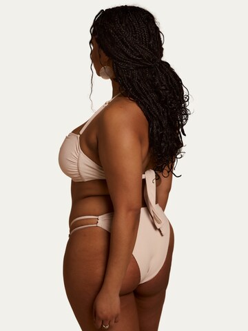 Top per bikini 'Monaco Top' di Billie Swim in beige