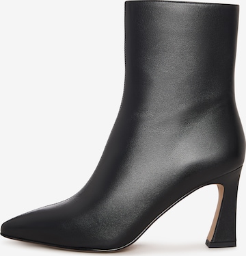 Bottines CESARE GASPARI en noir : devant